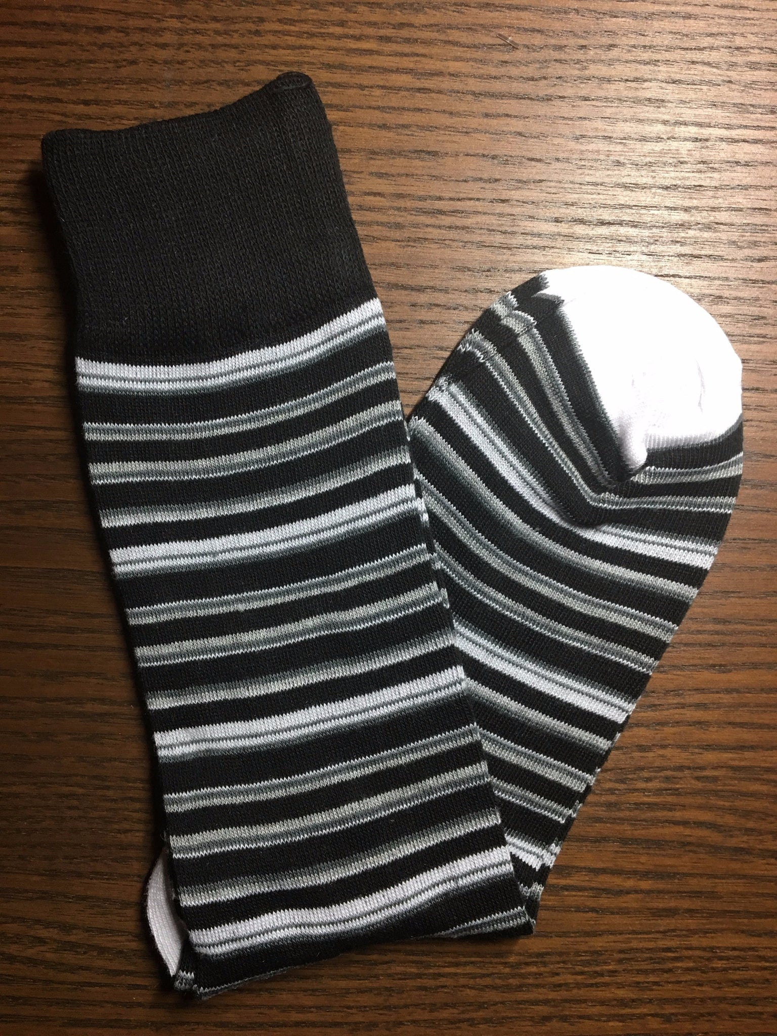 Medias a rayas blanco y negro - Socksn'Ties